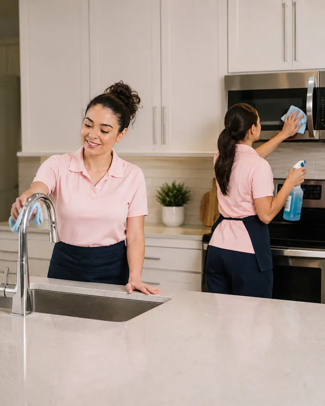 Clean kitchen